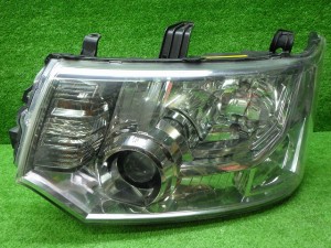 ミツビシ　CV系　デリカD5　前期　左ヘッドライト　HID　100-87918　240226032