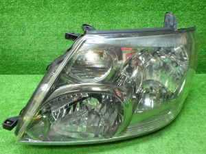 トヨタ　10系　アルファード　前期　左ヘッドライト　HID　58-2　3　240301033