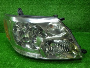 トヨタ 10系 アルファード 前期 右ヘッドライト HID 58-2 3 240511034