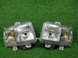 ダイハツ　L175S　L185S　ムーヴカスタム　フォグランプ　左右　P6778　前期　231004035