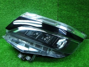 ジャンク トヨタ 80系 ヴォクシー 後期 左ヘッドライト LED 28-240 K 240404136