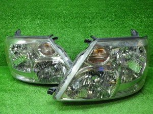 トヨタ 10系 アルファード 前期 ヘッドライト左右 HID 58-2 3 240718036