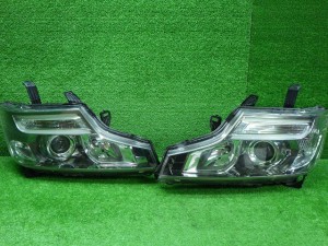 ホンダ　RK系　ステップワゴン　クールスピリット　後期　ヘッドライト左右　HID　レベ付　J4　100-62075　240528137