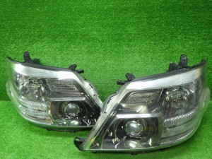 トヨタ 10系 アルファード 後期 ヘッドライト左右 HID 58-17 7 240410038