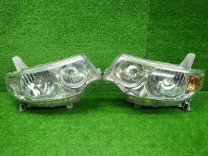 ダイハツ　L375S/385S　タントカスタム　ヘッドライト左右　HID　100-51944　240417139