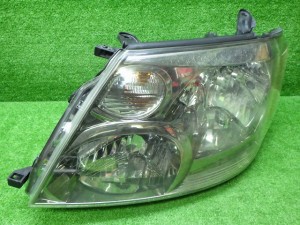 トヨタ 10系 アルファード 前期 左ヘッドライト HID 58-2 3 240131041