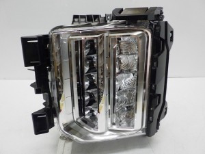 ★コーティング加工済★ CV系 デリカD5 後期 左ヘッドライト LED 100-67120 230721043