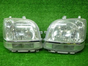 ダイハツ　L150S/L160S　ムーヴ　ヘッドライト左右　ハロゲン　P2805　240523049