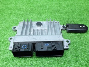 ダイハツ　LA160S　ムーヴ　89561-B2120　エンジンコンピューター　ECU　240206050