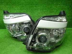 トヨタ 70系 ヴォクシー 前期 ヘッドライト左右 HID 28-203 V9 24042051