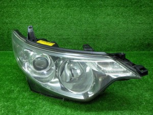 トヨタ　50系　エスティマ　前期　右ヘッドライト　HID　28-19270　240523062