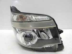 ★コーティング　70系　ヴォクシー　後期　右ヘッドライト　HID　28-225　T　231013080