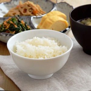 ご飯茶碗　ゆらぎ茶碗　EASTオリジナル　ホワイト（STUDIO　BASIC）和食器 茶碗 白い茶碗 シンプルなお茶碗 お茶碗 お洒落な茶碗 おちゃ