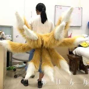 手作り道具  【アークナッツ】スズラン　尻尾  獸耳娘 しっぽ  コスチューム ハロウイン仮装 コスプ道具 ※耳追加可