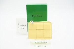 ☆安心の3大保証☆ ABランク ≪BOTTEGA VENETA ボッテガ ヴェネタ/二つ折り財布≫ 706010 カセットファスナーウォレット シャーベット イ