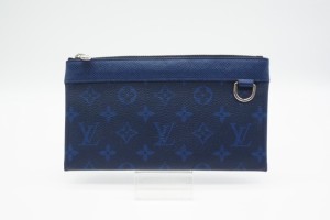 ☆安心の3大保証☆ ABランク ≪LOUIS VUITTON ルイ ヴィトン/ポーチ≫ M30278 タイガラマ ポシェット ディスカバリーPM コバルト ブルー 