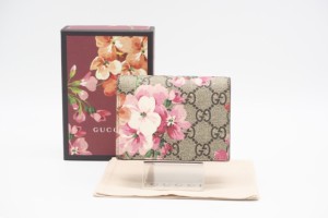 ☆安心の3大保証☆ Bランク ≪GUCCI グッチ/二つ折り財布≫ 453176 GGブルームス カードケース コイン&紙幣入れ付き ベージュ マルチカラ