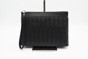 ☆安心の3大保証☆ Bランク ≪BOTTEGA VENETA ボッテガ/クラッチバッグ≫ 709312-VCPQ38803 ヴェネタ イントレチャート レザー ブラック 