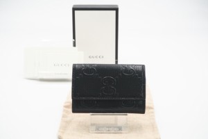 ☆安心の3大保証☆ ABランク ≪GUCCI グッチ/6連キーケース≫ 625565 GGエンボス レザー ロゴマーク コンパクト ブラック 美品 送料無料