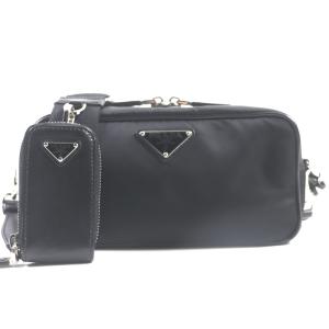 極美品 PRADA リナイロン サフィアーノレザー ショルダーポーチ 黒 極美品 PRADA リナイロン サフィアーノレザー ショルダーポーチ