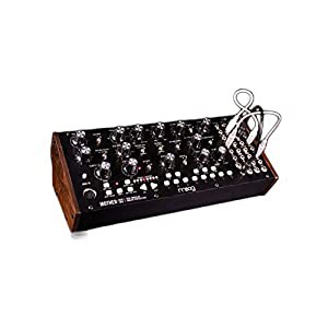 MOOG Mother-32 セミモジュラーシンセサイザー(中古品)