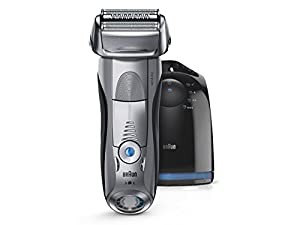 ブラウン 電気シェーバーBRAUN　シリーズ7 7898CC(中古品)