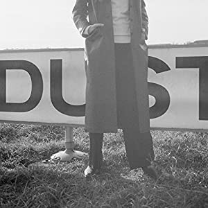 Dust [帯解説・ボーナストラック収録 / 国内盤] (BRC551)(中古品)
