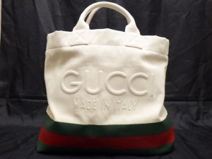 【未使用 S品】 新作 GUCCI グッチ 782741 FAC4W 8477 エンボスディテール付き キャンバス トートバッグ