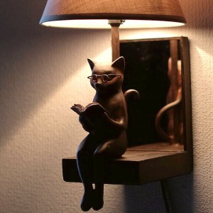ミラー付き壁掛け照明 鏡インテリア照明 ネコ 読書 猫 ねこ雑貨 ライト おしゃれ 猫 雑貨 ウォールライト 壁掛け照明 壁掛けネコランプ