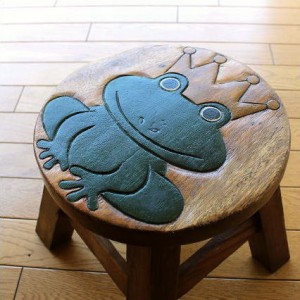 スツール 木製 椅子 いす イス ミニスツール 玄関 花台 ミニテーブル ウッドチェア おしゃれ かえる ローチェア 低い 子供椅子 カエルさ