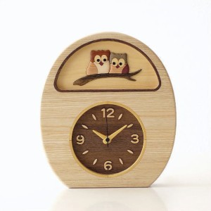 置き時計 壁掛け時計 アナログ ふくろう かわいい おしゃれ 天然木 木製 スイープセコンド ウッドフクロウの掛け置き時計