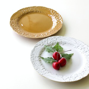 お皿 プレート おしゃれ 陶器 かわいい 中皿 取り皿 日本製 瀬戸焼 シンプル ナチュラル 和風 洋風 エンボスプレート 2カラー