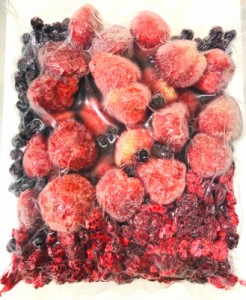オーガニック冷凍スリーベリー（有機いちご、有機ブルーベリー、有機ラズベリー）２kg (1000g×2）【送料、消費税込み】　冷凍有機ミック