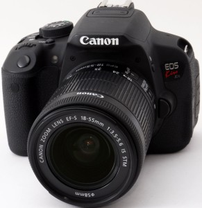 キヤノン CANON デジタル一眼 EOS Kiss X7i EF-S18-55 IS STM レンズキット 中古 新品SDカード付き 届いてすぐに使える