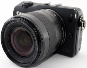 キヤノン ミラーレス CANON EOS M ブラック レンズキット 中古 新品SDカード付き 届いてすぐに使える