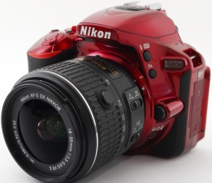 ニコン デジタル一眼 Nikon D5500 レンズキット レッド 中古 Wi-Fi搭載 SDカード付き 届いてすぐに使える