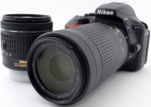 ニコン デジタル一眼 Nikon D5600 ダブルズーム Wi-Fi ＆ Bluetooth 搭載 新品SDカード＆予備バッテリー付き 届いてすぐに使える