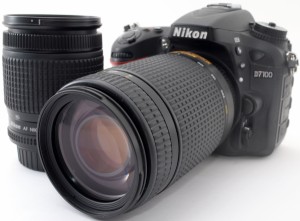 ニコン デジタル一眼 Nikon D7100 ダブルズームセット 中古 新品SDカード付き 届いてすぐに使える