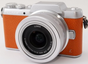 ミラーレス パナソニック Panasonic LUMIX DMC-GF7 レンズキット ブラウン 中古 Wi-Fi搭載 新品SDカード付き 届いてすぐに使える