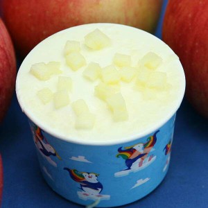 カップアイス アイスクリーム ジェラート りんごのアイスヨーグルト りんごのアイス フローズンヨーグルトにがりがり削ったすりおろしり