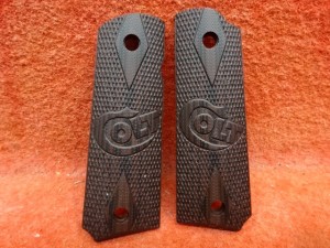 VZ GRIPS・COLT Double Diamond・Ｍ1911ガバメント用ウッドブラックレッド 