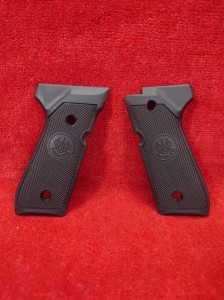 ベレッタ・ロゴマーク刻印・M92F用グリップ 