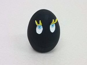 サンジョルディー　たまごちゃん（ブラック）【　送料２００円・定形外郵便指定・単品発送時　】あまぁ〜い香りのおもちゃ　東京ペット商