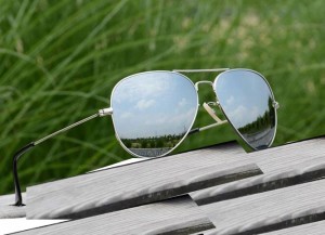 2 ティアドロップ  サングラス　シルバー メガネ　おしゃれ　フレーム　ミラーレンズ　UV400　紫外線カット　日焼け対策 メンズレディー