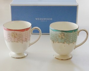 ウエッジウッドWEDGWOOD プシュケ・プシュケ ローズ マグ リー ペア【御結婚御祝・内祝・新築御祝・還暦御祝・御礼・寿、普通ギフト包装