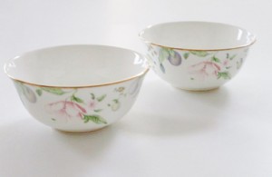 ウエッジウッドWEDGWOOD スウィートプラム スモールボウル 11cm ペア【ボウル皿】【御結婚御祝・内祝・新築御祝・還暦御祝・御礼・寿