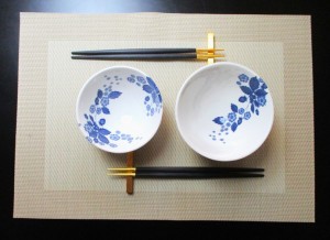 ギフトセット　ウェッジウッドWEDGWOOD、クチポールCutipol　ライスボウル、箸＋箸置きセット（ブランドボックス付属）【夫婦碗　飯碗　