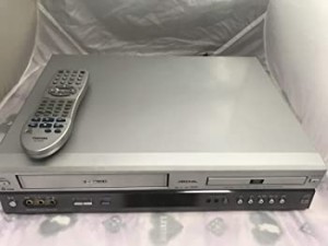 TOSHIBA　東芝　SD-V190　　VTR一体型DVDビデオプレーヤー　（VHS/DVDプレイヤー）（録画機能なし）（中古品）