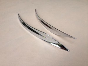 車用メッキパーツ マツダ 3 アクセラ 3 2014 2015 2016セダン ABS クロームリアバンパー ロア コーナートリムカバーガードプロテクタース