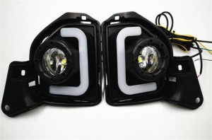 点滅 2個 LED トヨタ ハイエース 2014 2015 2016 2017 2018 ターン シグナル 12V ABS フォグ ランプ DRL デイタイム White and yellow AL